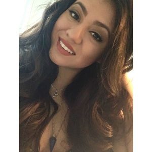 Meet your Posher, Alexandra